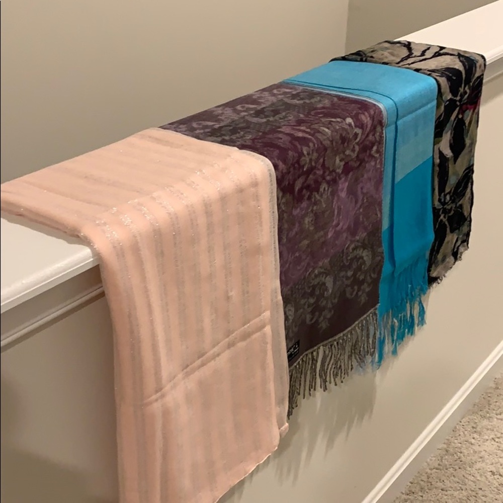 Scarfs Bundle - image 3